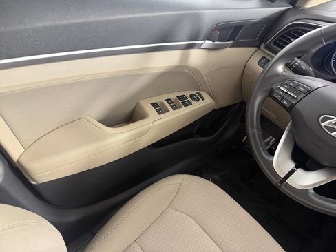 Used 2019 Hyundai Elantra Value Edition FWD image 30