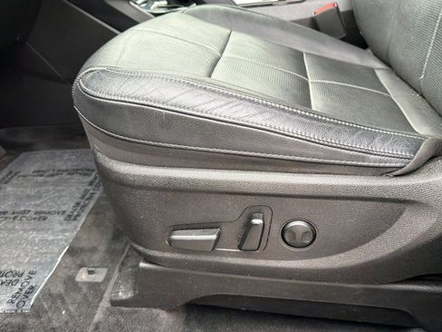 Used 2021 Kia Telluride EX w/ EX Premium Package image 14