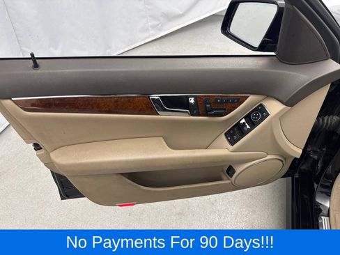 Used 2011 Mercedes-Benz C 300 4MATIC Sedan image 11