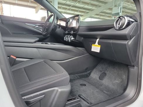 New 2026 Chevrolet Blazer EV LT image 17