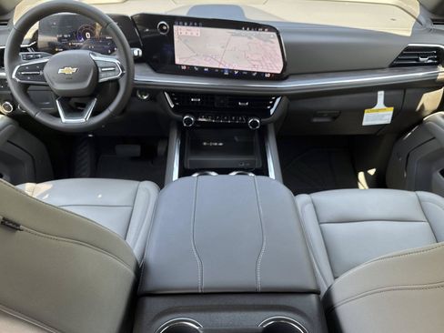 New 2026 Chevrolet Suburban LT w/ Comfort Package RWD image 13
