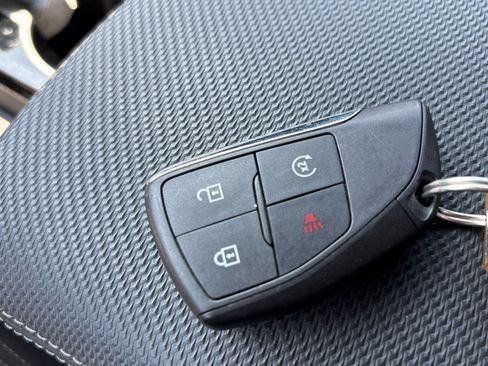 Used 2025 Chevrolet Equinox LT FWD image 22