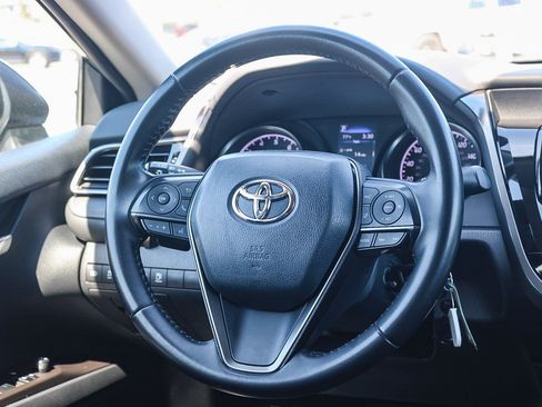 Used 2023 Toyota Camry SE FWD image 16