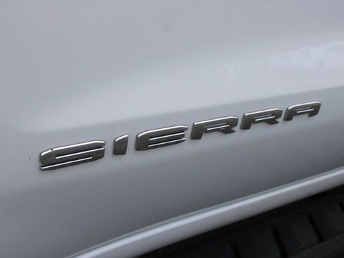 Used 2021 GMC Sierra 1500 SLE w/ X31 Off-Road Package AWD/4WD image 24