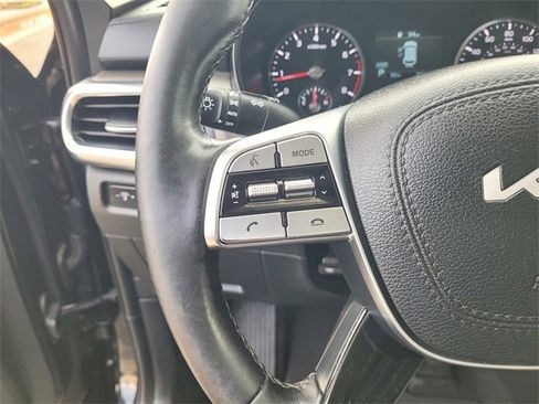 Used 2022 Kia Telluride EX w/ EX Premium Package image 20