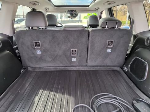 Used 2023 Jeep Grand Cherokee 4WD 4xe w/ Luxury Tech Group II image 20