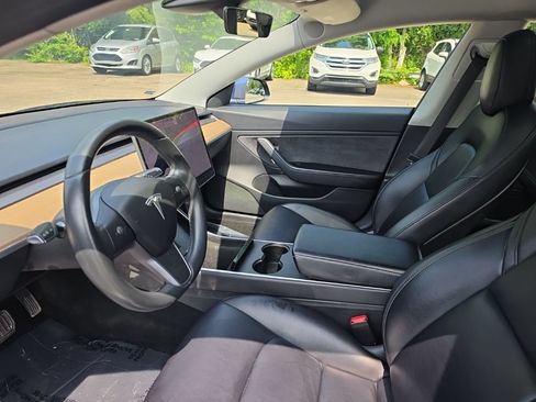 Used 2018 Tesla Model 3 Long Range RWD image 10