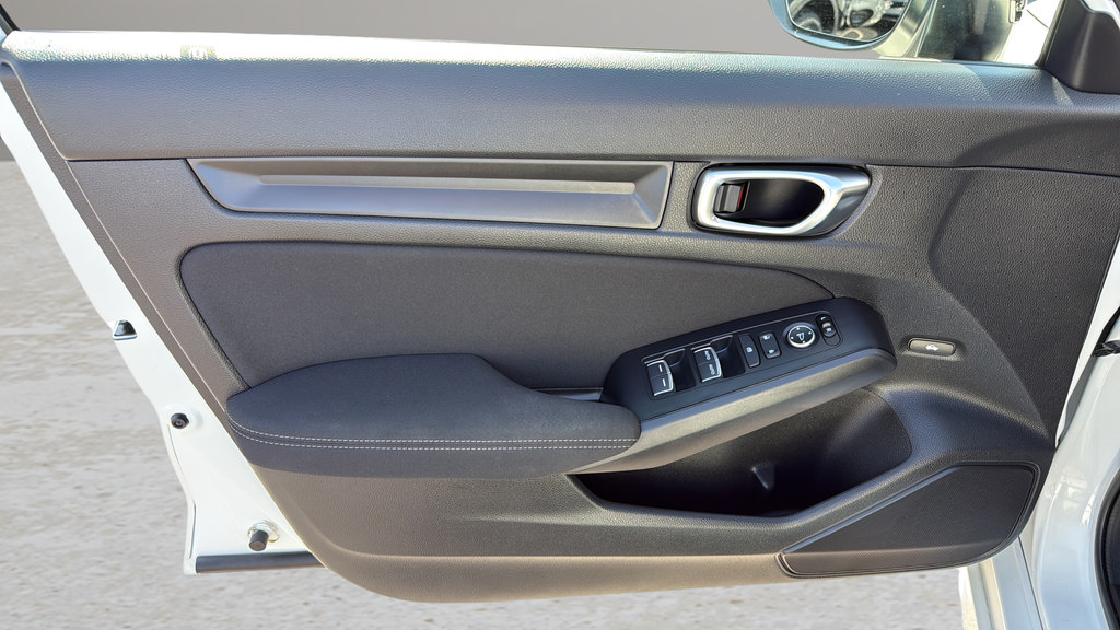 Used 2025 Honda Civic Sport image 10