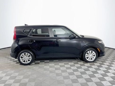 Used 2022 Kia Soul LX FWD image 9