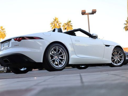 Used 2020 Jaguar F-TYPE Convertible image 19