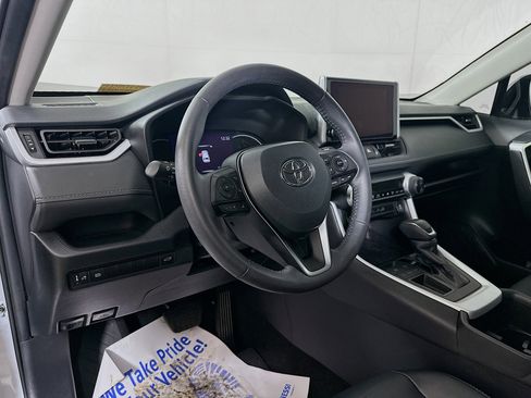 Used 2024 Toyota RAV4 XLE Premium FWD image 9