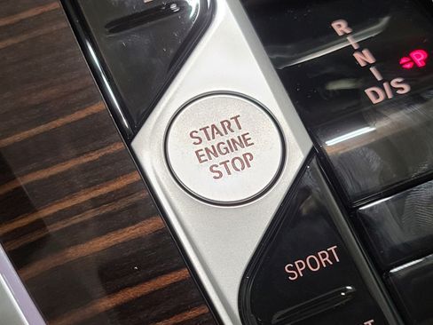 New 2026 BMW X5 xDrive40i w/ M Sport Package image 18