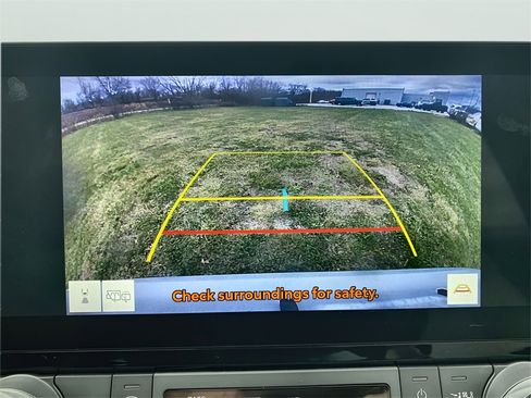 Used 2025 Toyota Grand Highlander AWD image 23