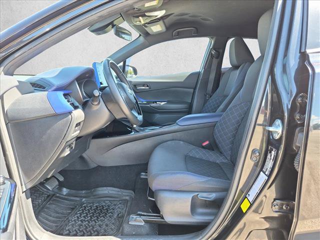Used 2021 Toyota C-HR XLE FWD image 14