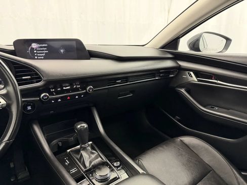 Used 2021 MAZDA MAZDA3 s FWD image 20
