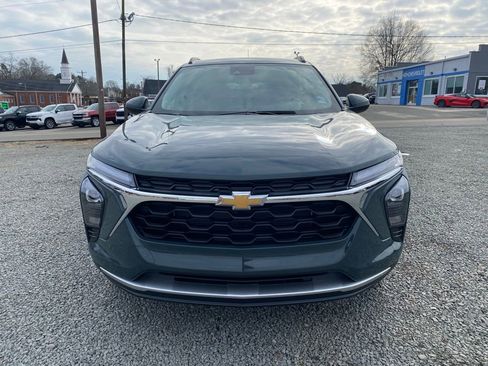 New 2026 Chevrolet Trax LT image 8