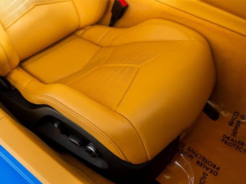 Used 2020 Chevrolet Corvette Stingray Premium Cpe w/ 3LT Preferred Equipment Group RWD image 31