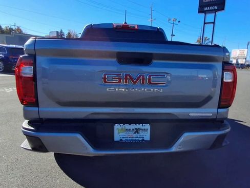 Used 2023 GMC Canyon Elevation w/ Elevation Premium Package image 3