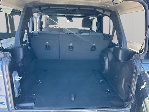 Used 2024 Jeep Wrangler Unlimited AWD/4WD image 13