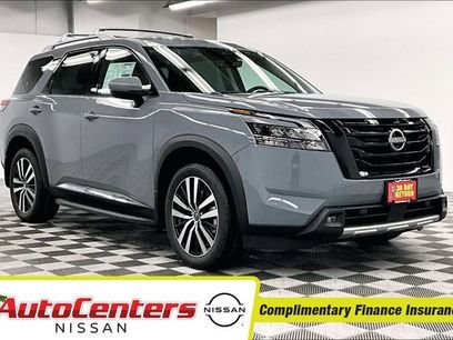 New 2025 Nissan Pathfinder Platinum w/ Lighting Package (N93)