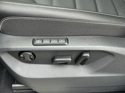 New 2026 Volkswagen Atlas Cross Sport SEL image 12