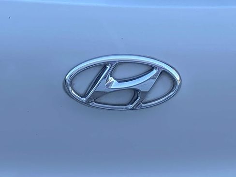 Used 2017 Hyundai Tucson SE w/ SE Popular Package 02 FWD image 12