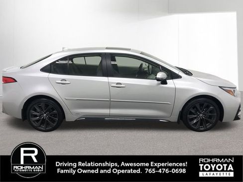 Used 2025 Toyota Corolla SE w/ SE Premium Package AWD/4WD image 9