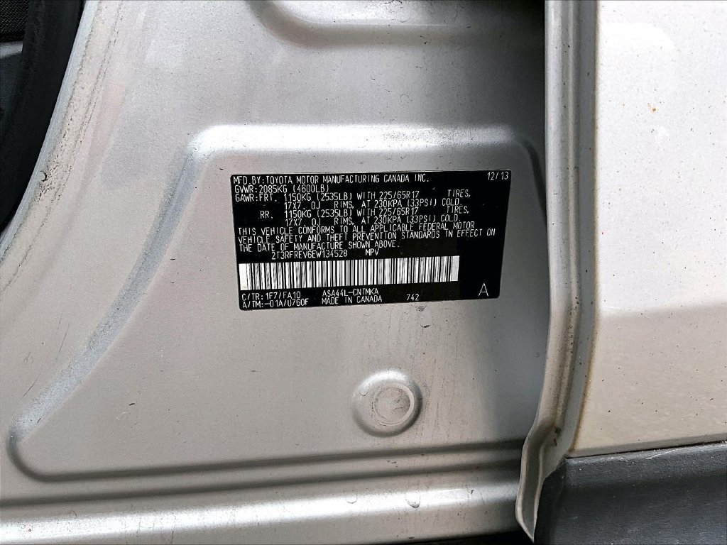 Used 2014 Toyota RAV4 XLE AWD/4WD image 9
