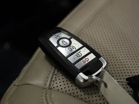 Used 2024 Ford Expedition Max Limited image 37