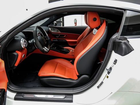 Used 2025 Mercedes-Benz AMG GT 63 image 7