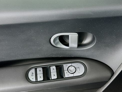 Used 2024 Hyundai Ioniq 5 SEL image 15