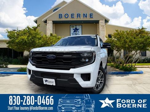 Used 2025 Ford Expedition Active AWD/4WD image 1