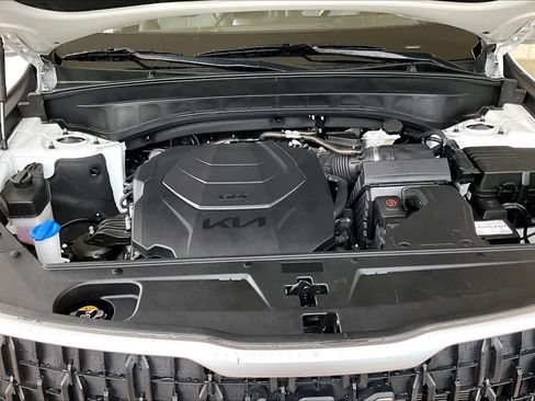 Used 2025 Nissan Rogue SV FWD image 29