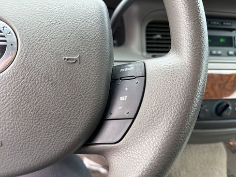 Used 2008 Mercury Grand Marquis GS RWD image 19