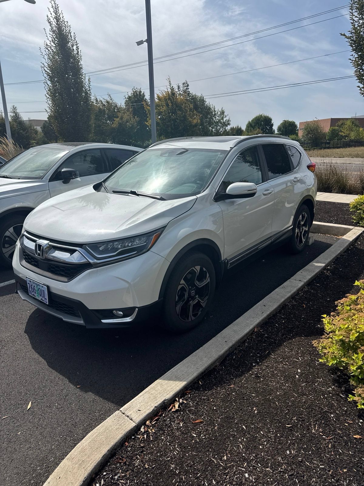 Used 2018 Honda CR-V Touring image 1