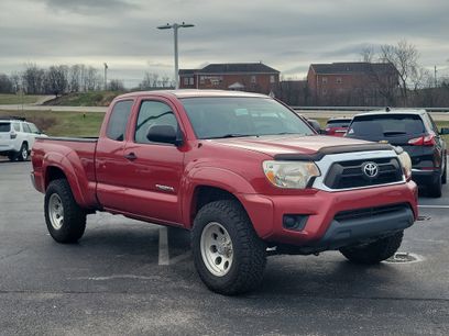Used 2013 Toyota Tacoma Base w/ SR5 Pkg