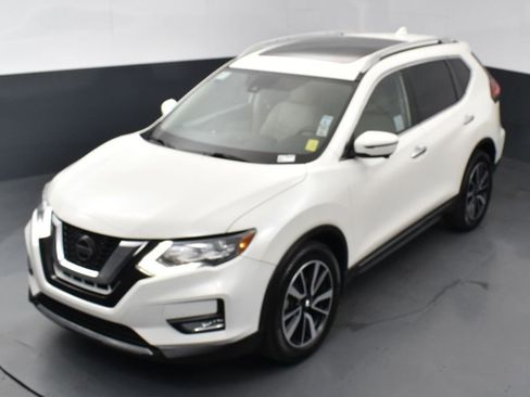 Used 2020 Nissan Rogue SL w/ Premium Package image 43