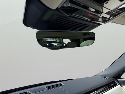 New 2025 Land Rover Range Rover SE image 26