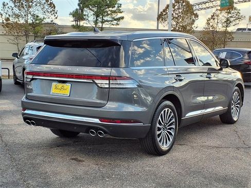 Certified 2022 Lincoln Aviator 2WD w/ Premium Package image 2
