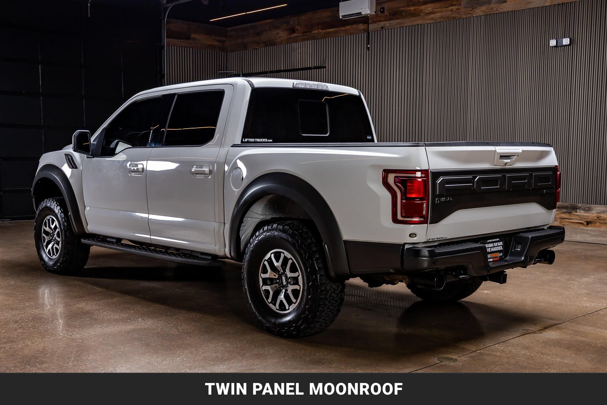 Used 2019 Ford F150 Raptor w/ Equipment Group 802A Luxury AWD/4WD image 6