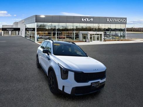 Certified 2024 Kia Sorento X-Line EX AWD/4WD image 9