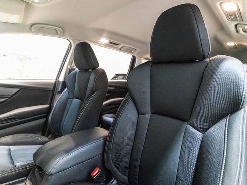 Used 2024 Subaru Ascent Premium w/ Convenience Package image 6