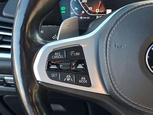 Used 2022 BMW X6 M50i w/ Executive Package image 27