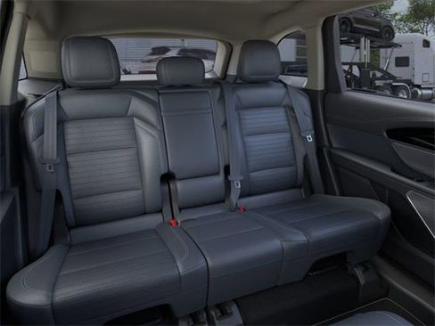 New 2025 Lincoln Nautilus Reserve image 11