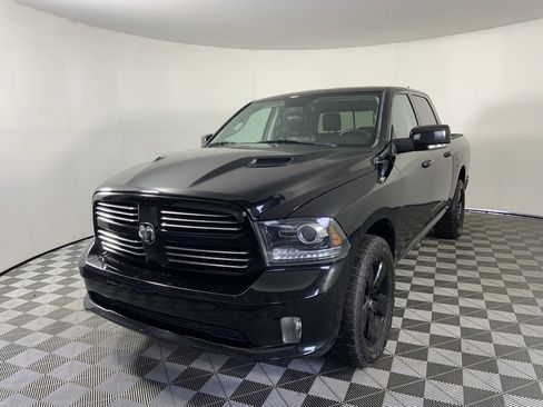 Used 2014 RAM 1500 Sport image 5