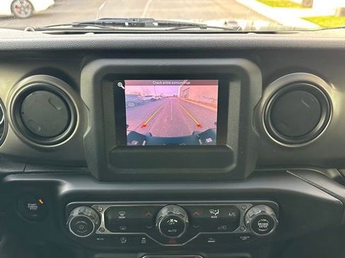 Used 2020 Jeep Gladiator Sport w/ Quick Order Package 24S image 32