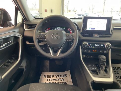 Used 2023 Toyota RAV4 XLE image 14