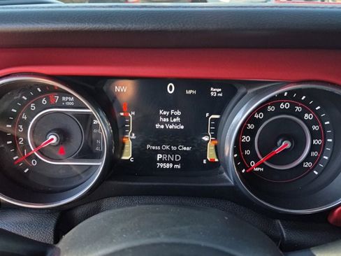 Used 2018 Jeep Wrangler Unlimited Rubicon image 32