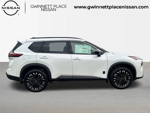 New 2026 Nissan Rogue SV image 4