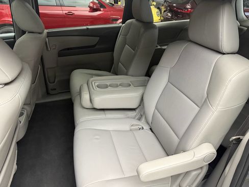Used 2013 Honda Odyssey EX-L image 17